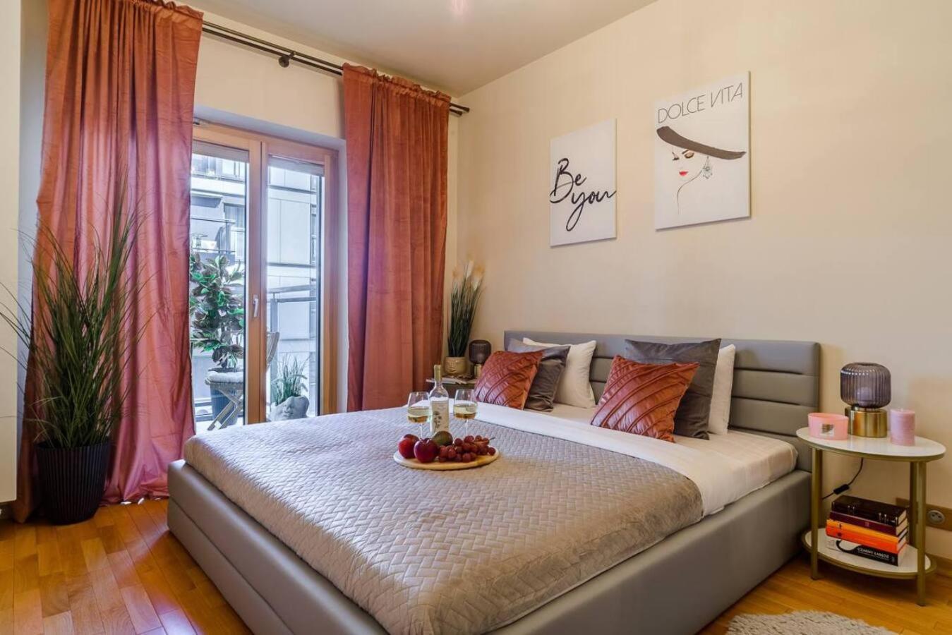 Lumina Premium Apart Near Mennica Residence ワルシャワ エクステリア 写真